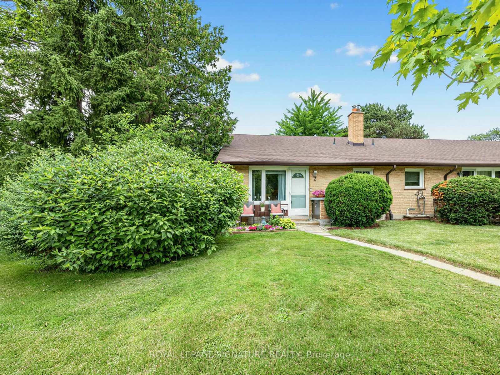southill-drive-toronto-north-york-ontario-c13488482
