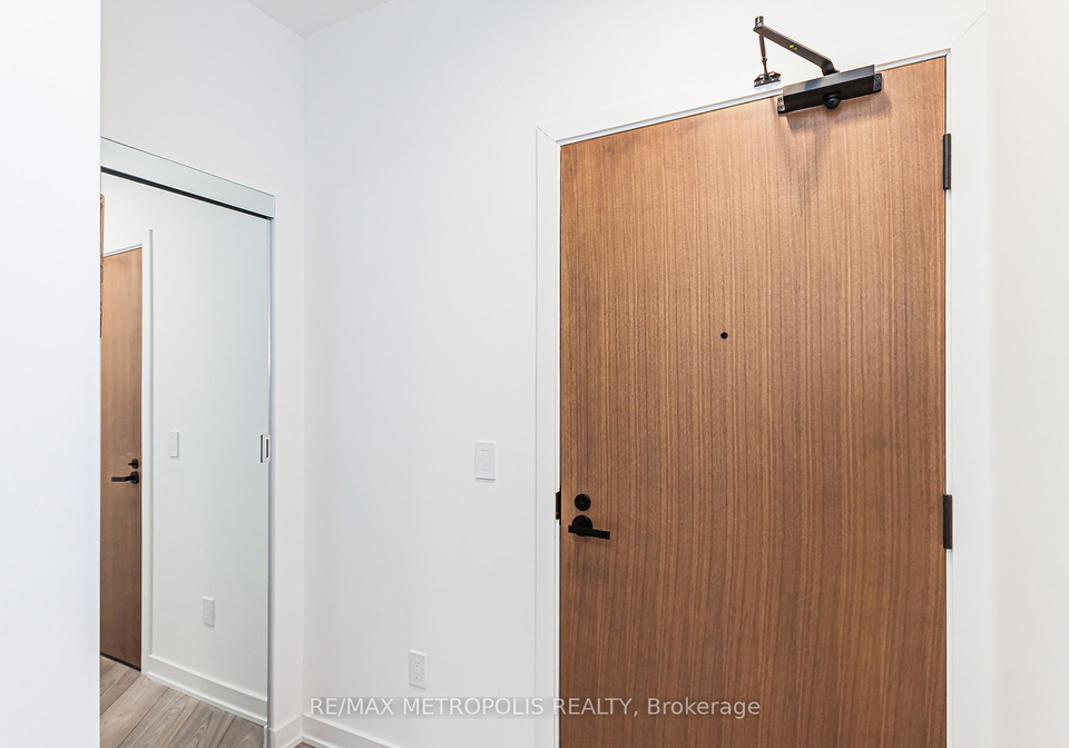8-tippett-road-toronto-toronto-ontario-c13489222