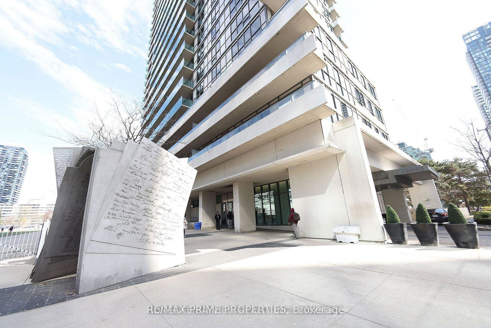 70-roehampton-avenue-toronto-toronto-ontario-c13489246