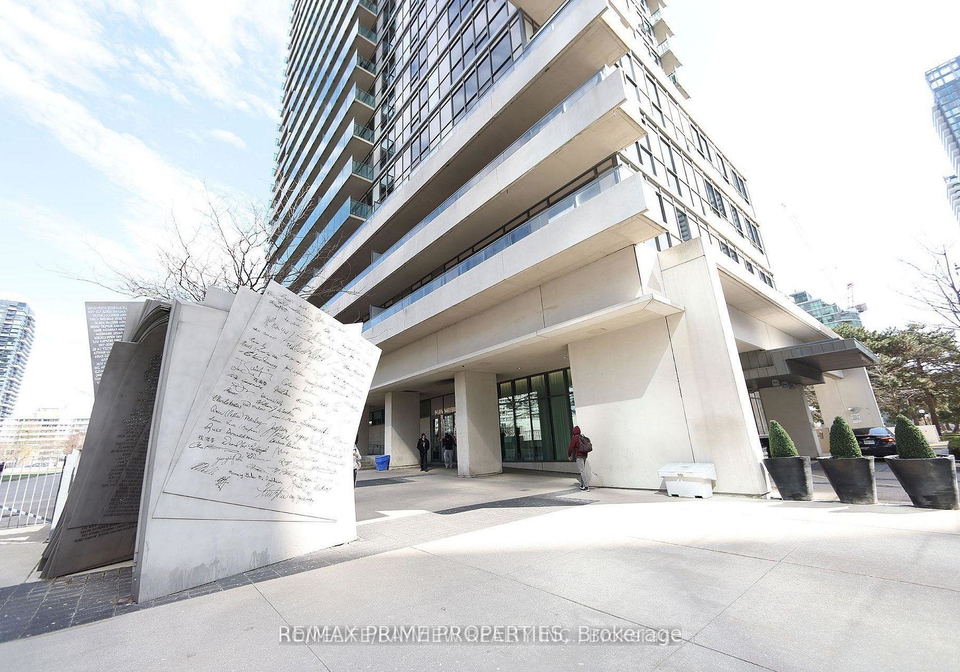70-roehampton-avenue-toronto-toronto-ontario-c13489246