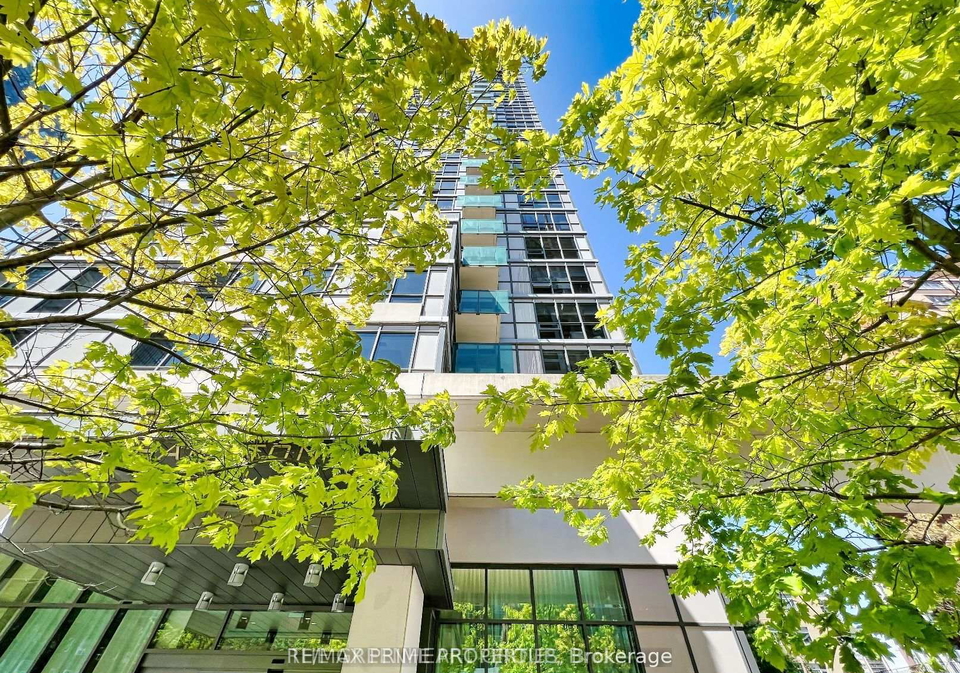 70-roehampton-avenue-toronto-toronto-ontario-c13489246
