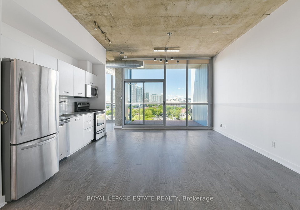 60-bathurst-street-toronto-toronto-ontario-c13489404