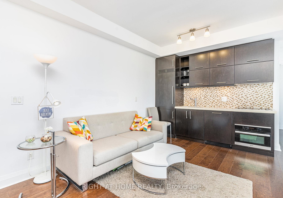 1080-bay-street-toronto-toronto-ontario-c13489508