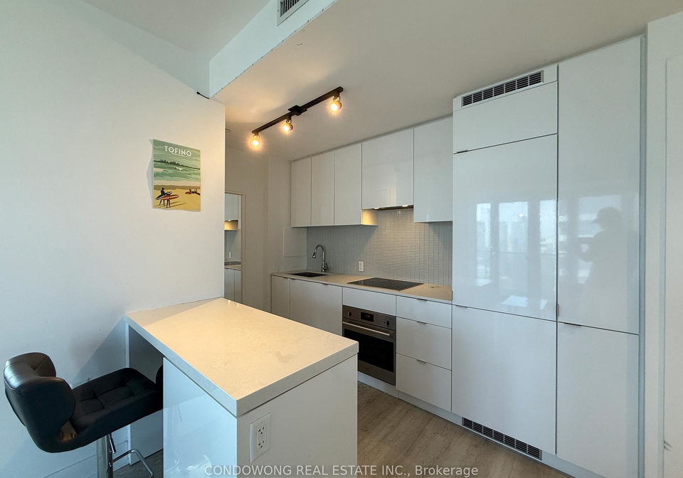 7-grenville-street-toronto-toronto-ontario-c13489872
