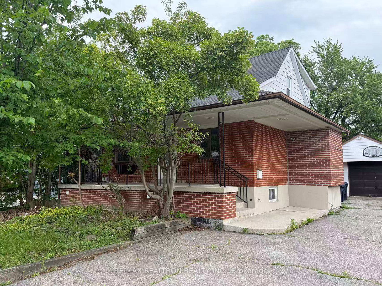 223-pleasant-avenue-toronto-toronto-ontario-c13489952