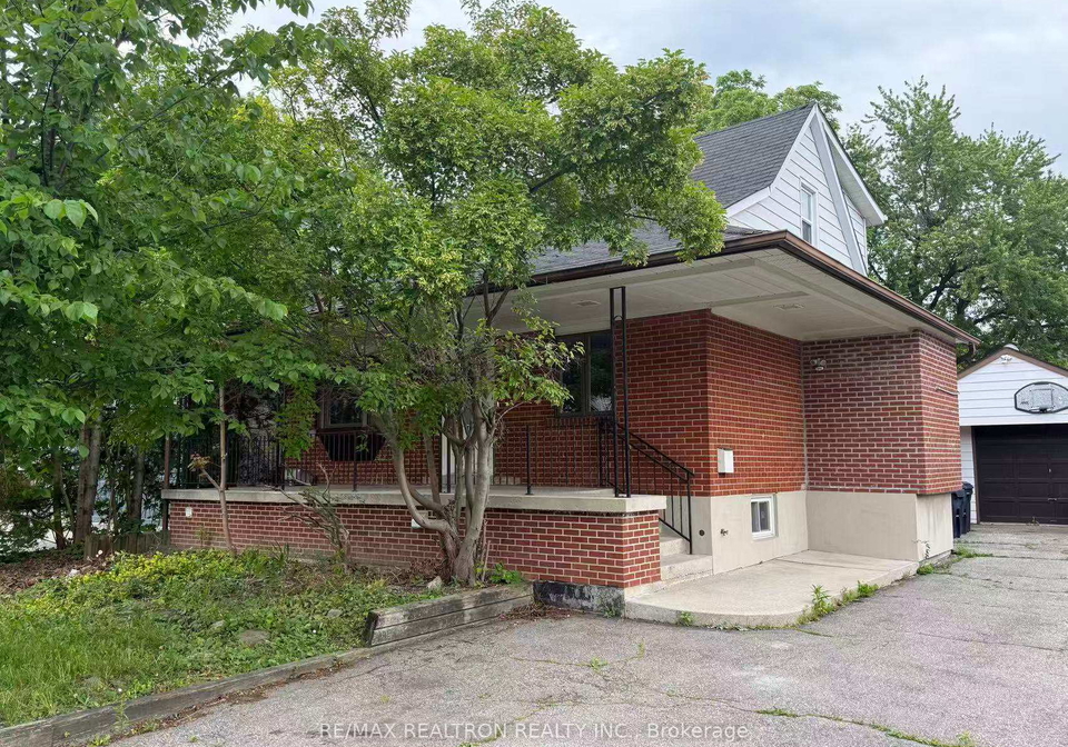 223-pleasant-avenue-toronto-toronto-ontario-c13489952
