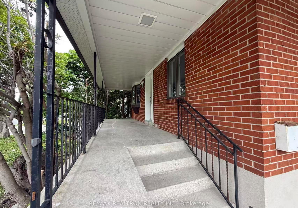 223-pleasant-avenue-toronto-toronto-ontario-c13489952
