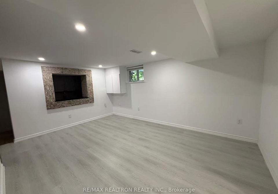 223-pleasant-avenue-toronto-toronto-ontario-c13489966