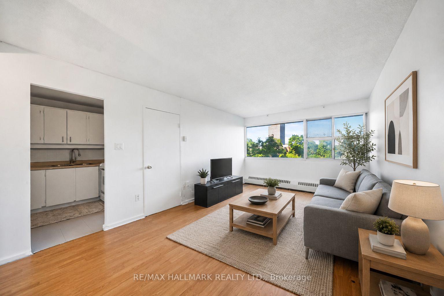 725-don-mills-road-toronto-east-york-ontario-c13489990