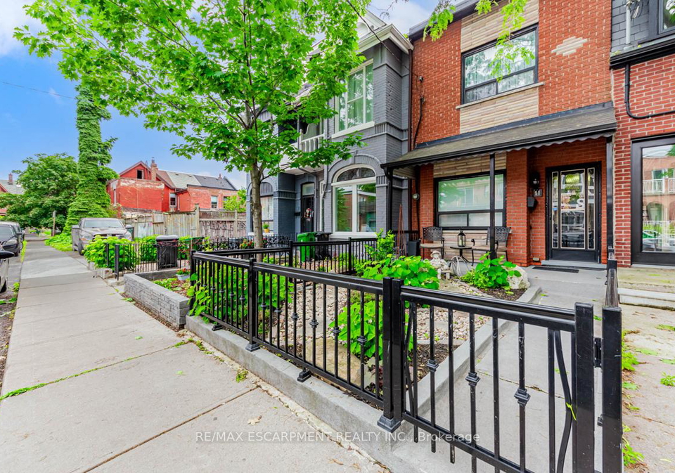 11-alma-avenue-toronto-toronto-ontario-c13490078