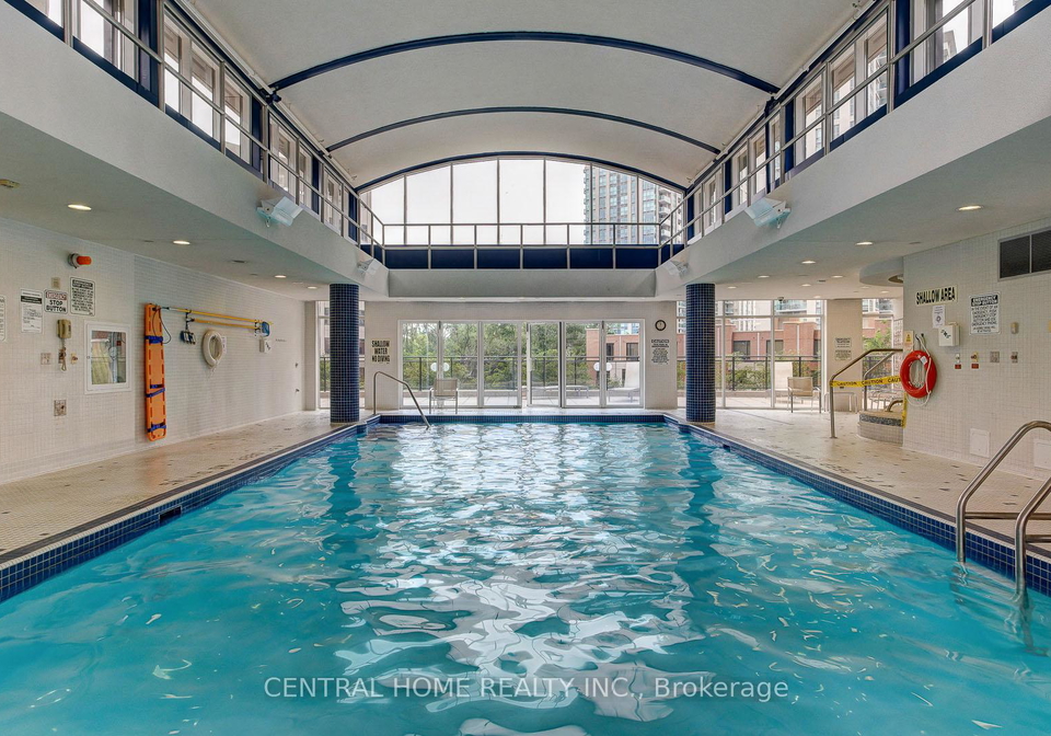 33-shepperd-avenue-e-toronto-north-york-ontario-c13490096