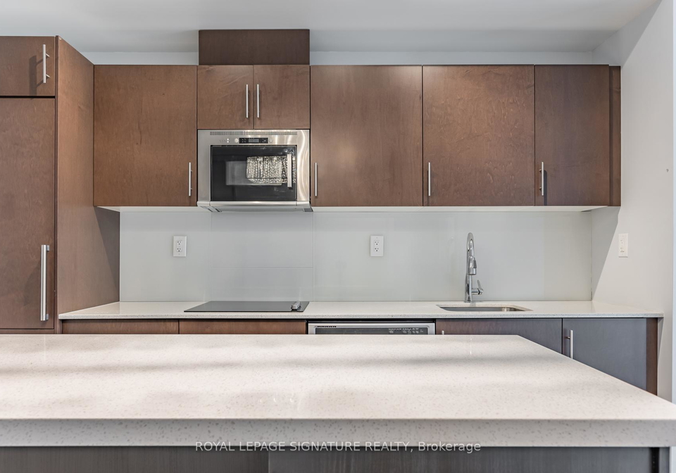 460-adelaide-street-e-toronto-toronto-ontario-c13490148