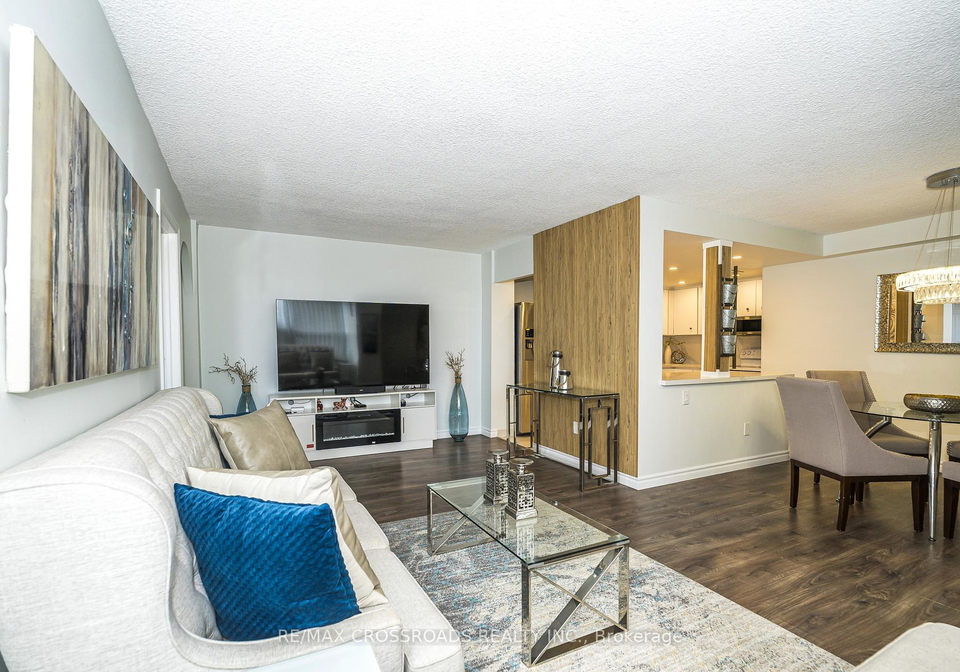 1900-sheppard-avenue-e-toronto-north-york-ontario-c13490244