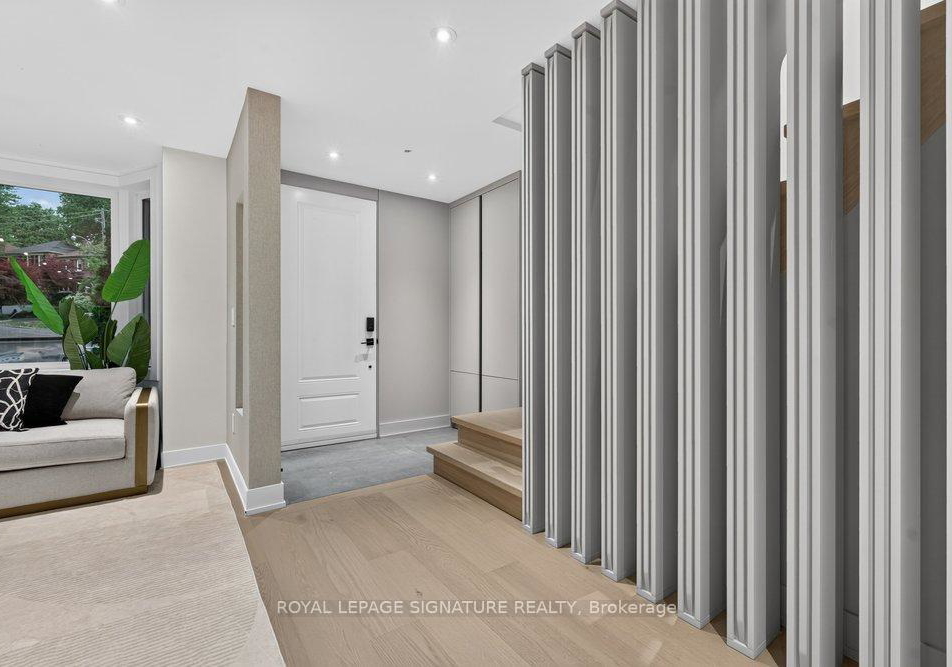 217-chaplin-crescent-toronto-toronto-ontario-c13490546