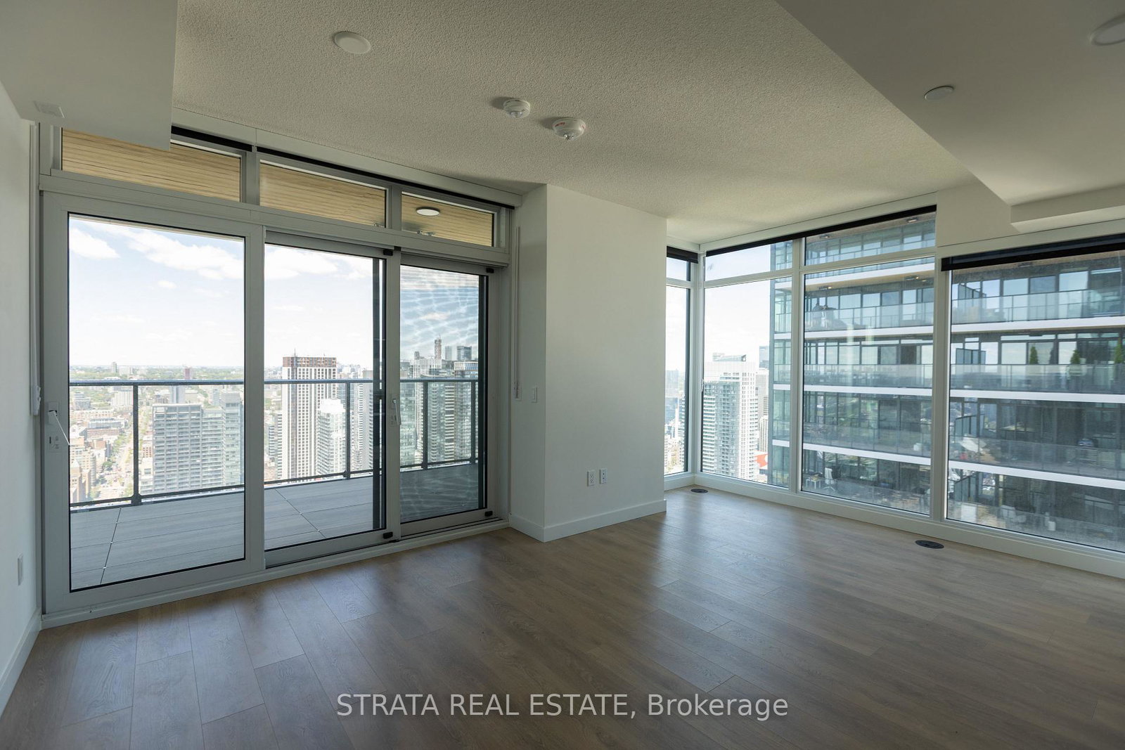 3-concord-cityplace-way-toronto-toronto-ontario-c13490834