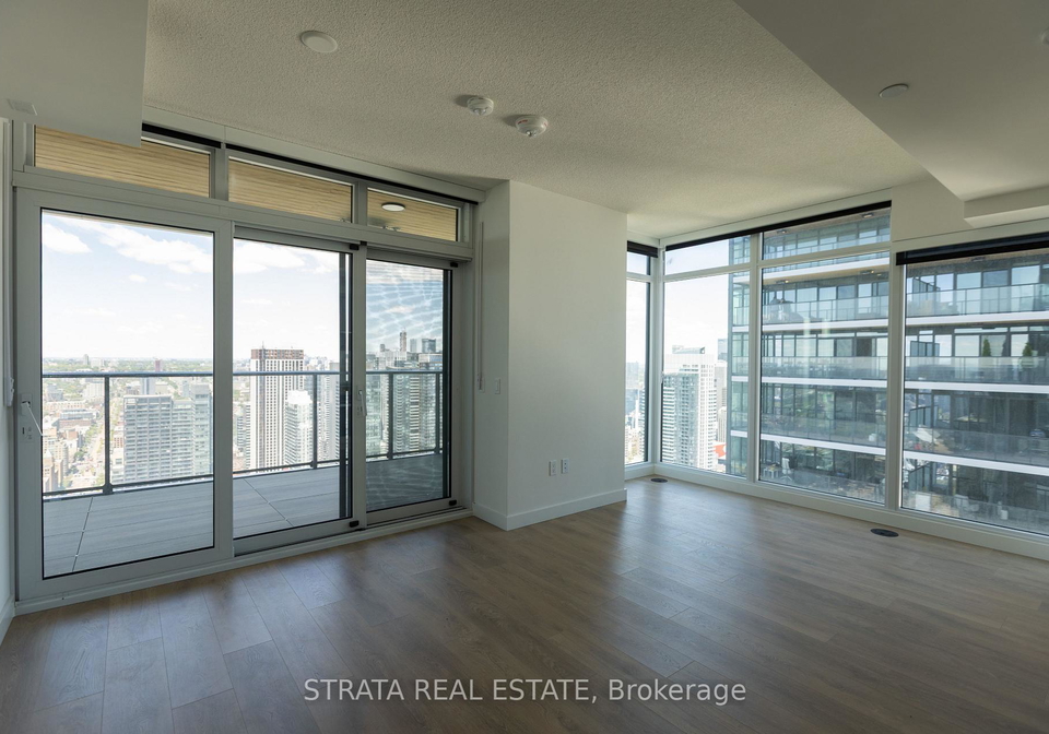 3-concord-cityplace-way-toronto-toronto-ontario-c13490834
