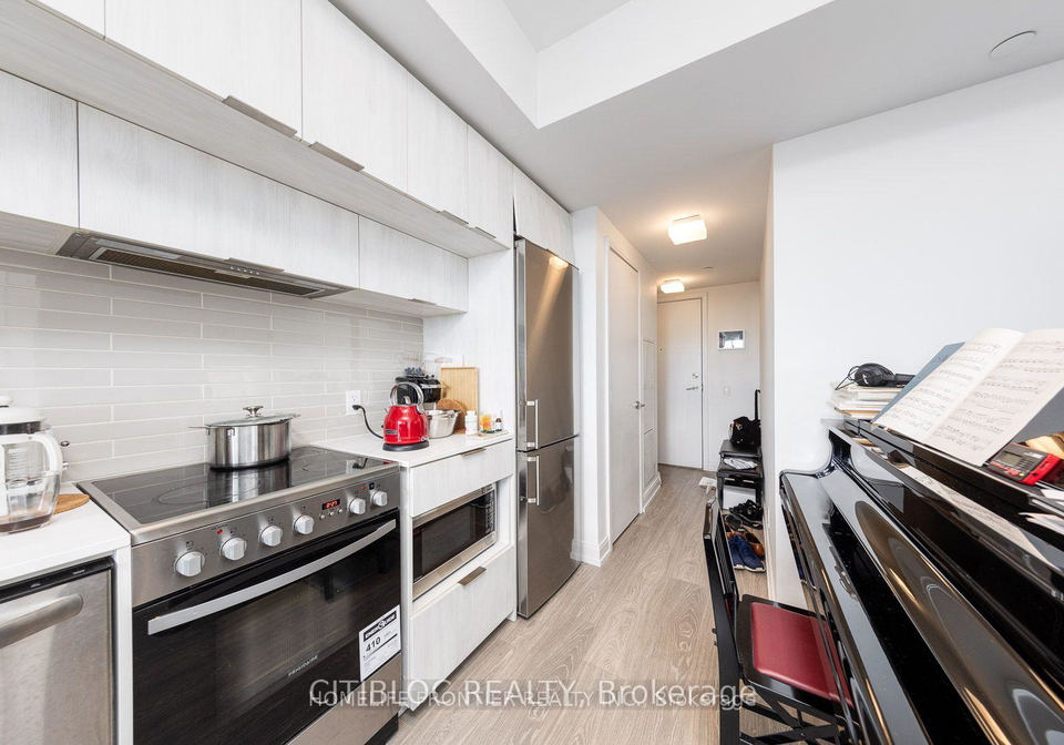 181-dundas-street-e-toronto-toronto-ontario-c13491138