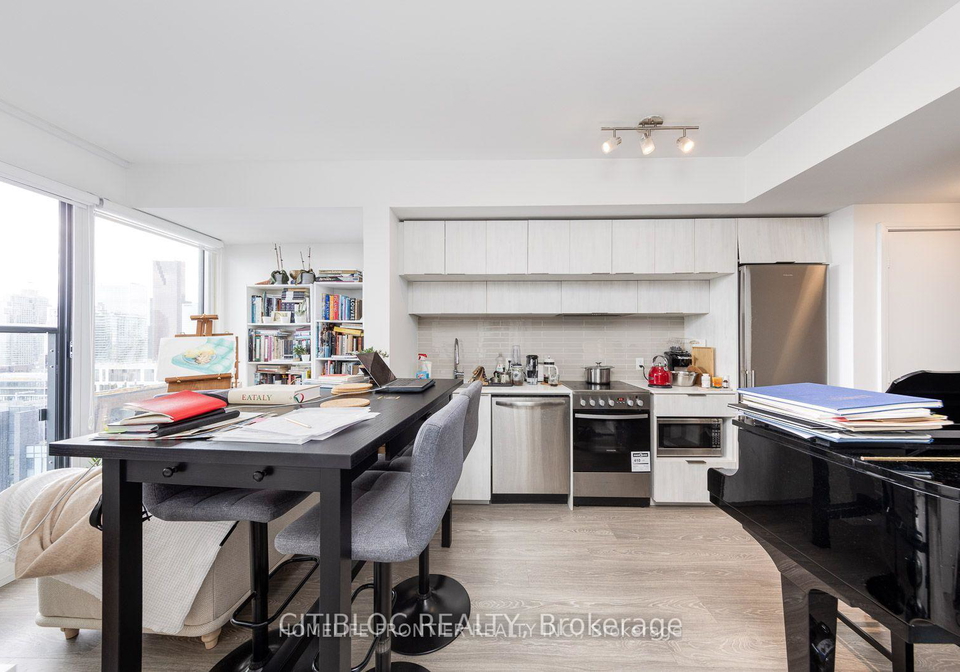 181-dundas-street-e-toronto-toronto-ontario-c13491138