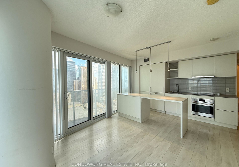 100-harbour-street-toronto-toronto-ontario-c13491496