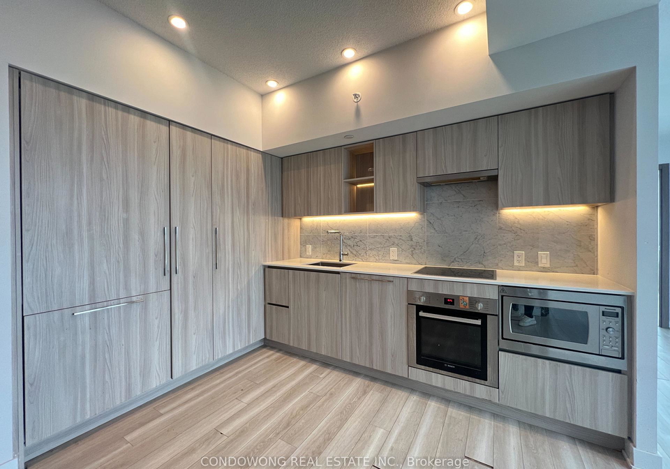19-bathurst-street-toronto-toronto-ontario-c13491570