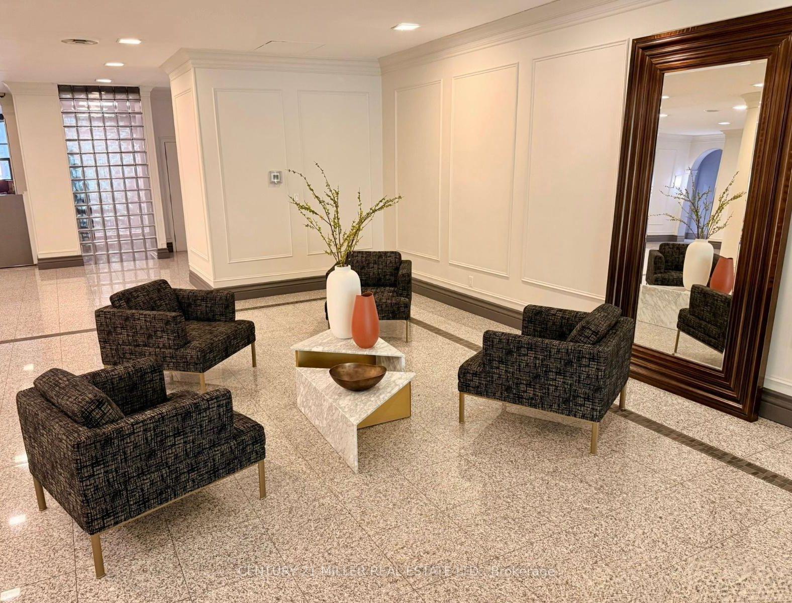 7-bishop-avenue-toronto-north-york-ontario-c13491874