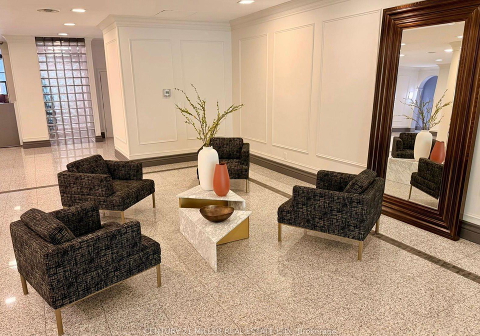 7-bishop-avenue-toronto-north-york-ontario-c13491874
