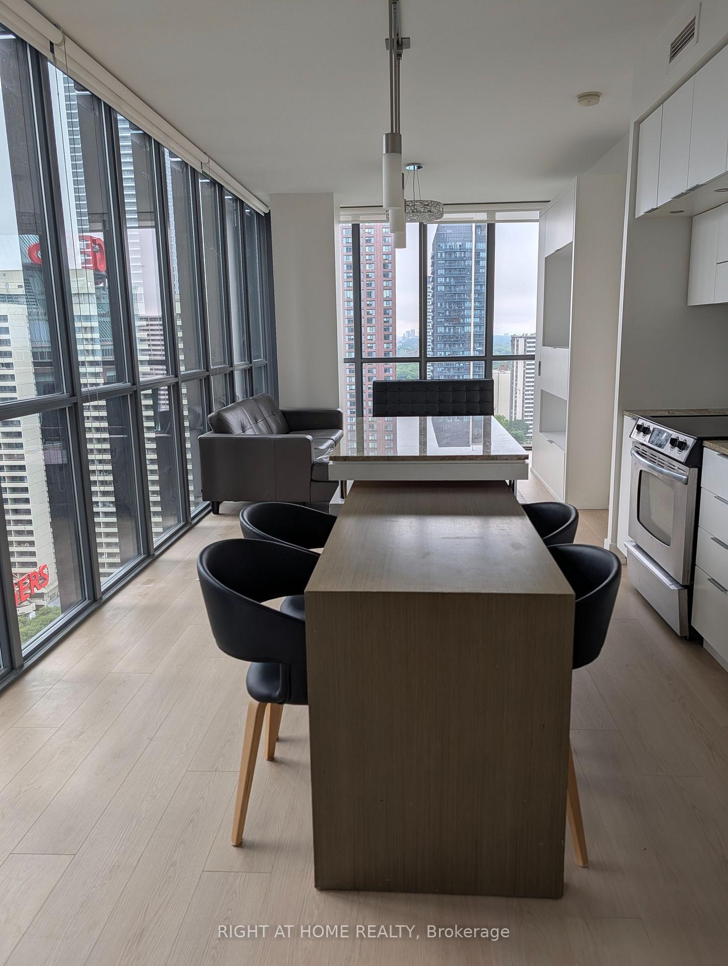 110-charles-street-e-toronto-toronto-ontario-c13492090