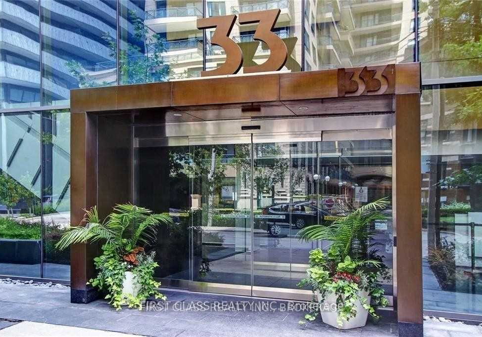 33-charles-street-e-toronto-toronto-ontario-c13492100