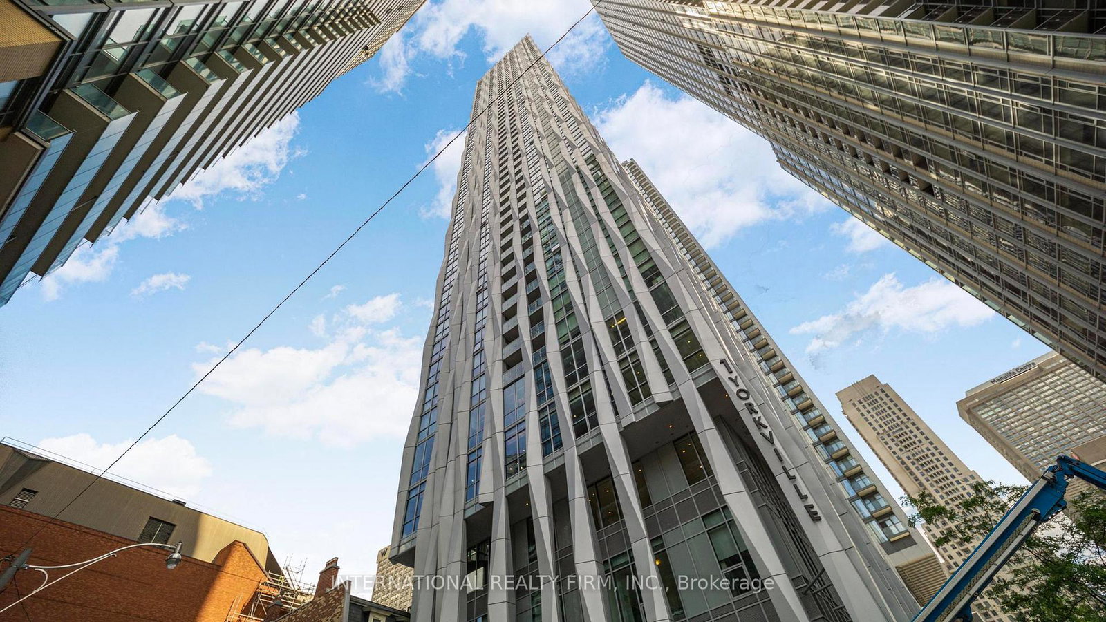 1-yorkville-avenue-toronto-toronto-ontario-c13492164