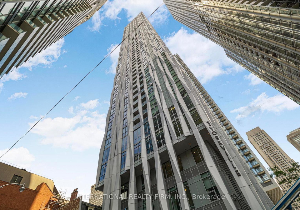 1-yorkville-avenue-toronto-toronto-ontario-c13492164