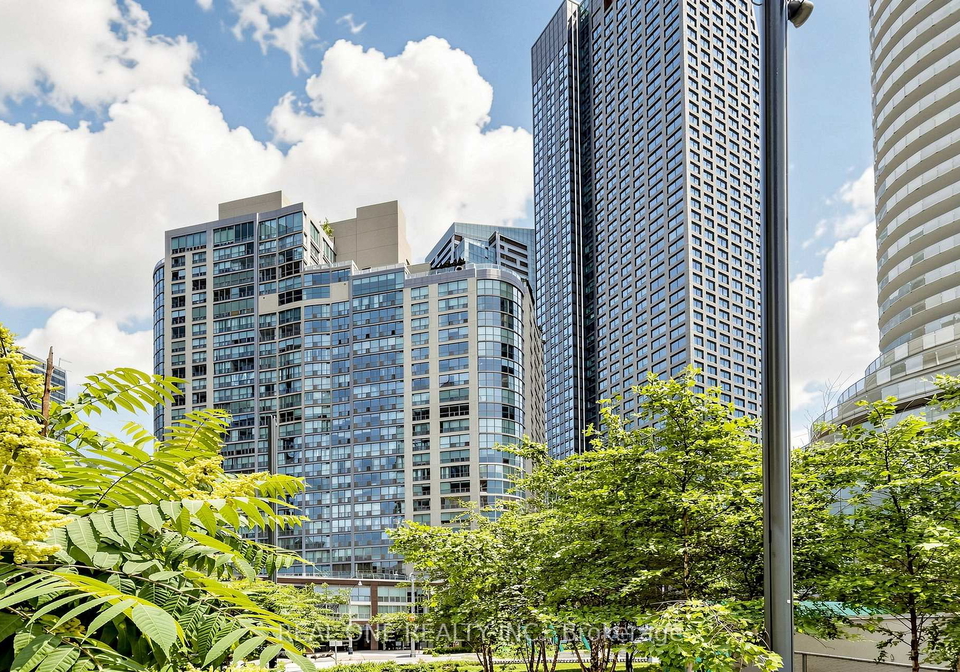 24-wellesley-street-w-toronto-toronto-ontario-c13492176