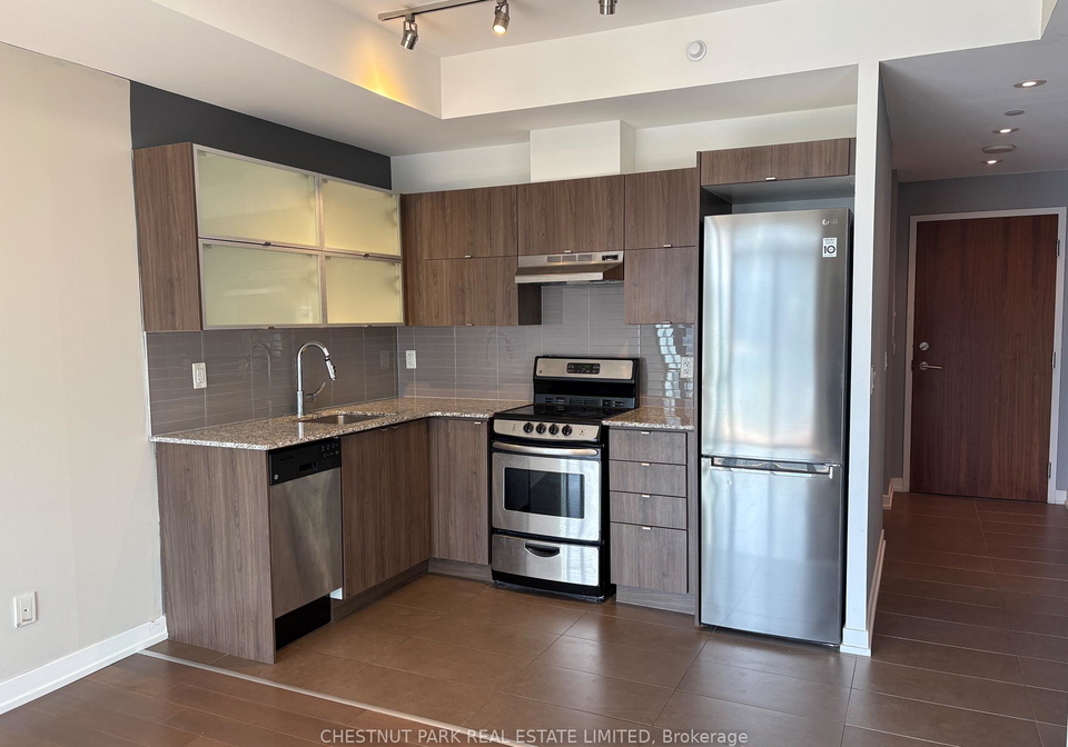 170-fort-york-boulevard-toronto-toronto-ontario-c13492248