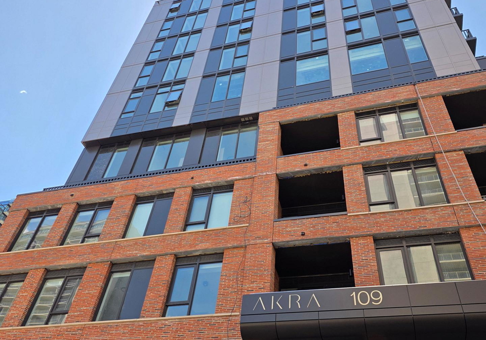 109-erskine-avenue-toronto-toronto-ontario-c13492680