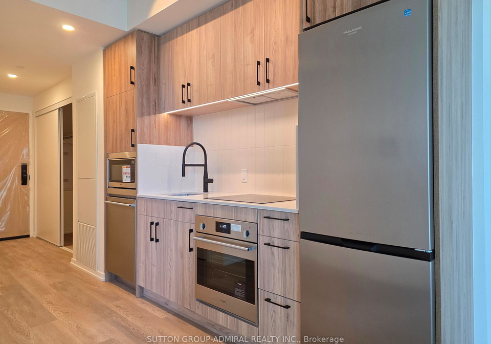 109-erskine-avenue-toronto-toronto-ontario-c13492680