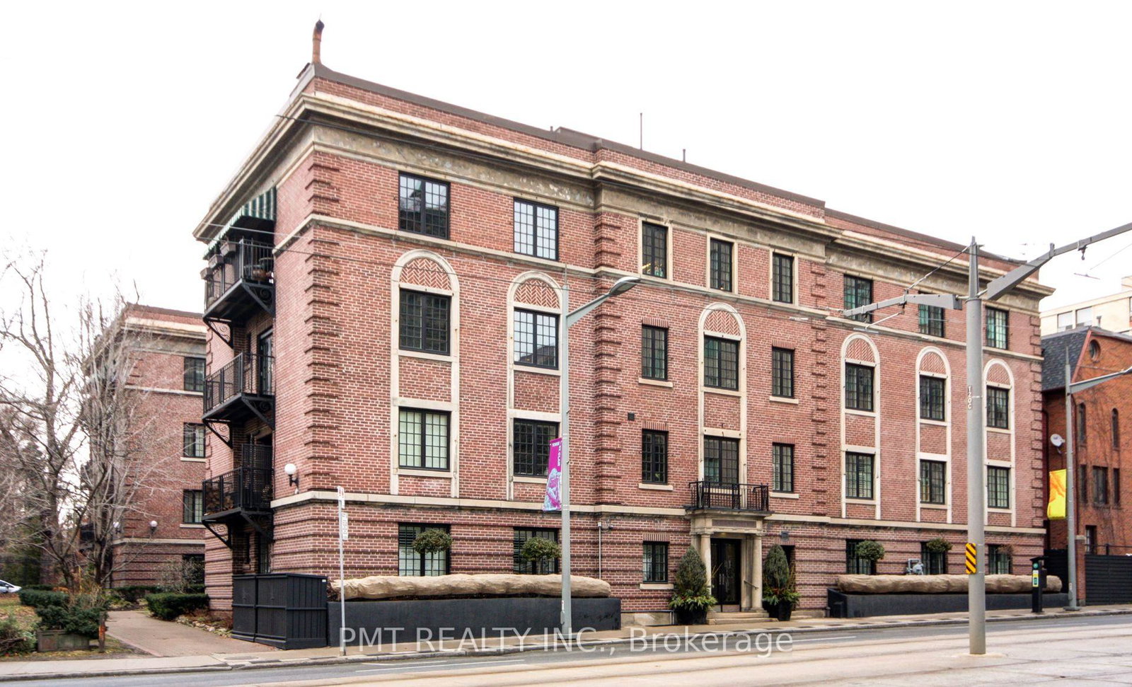 150-st-clair-avenue-w-toronto-toronto-ontario-c13493040