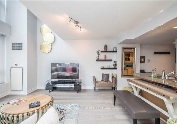 80-cumberland-street-toronto-toronto-ontario-c13493474