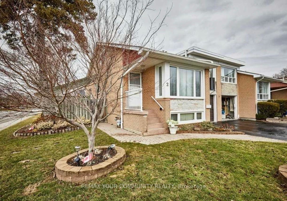 2-pinemore-crescent-toronto-north-york-ontario-c13493476