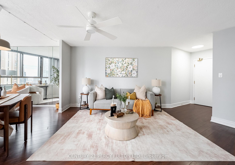 270-queens-quay-w-toronto-toronto-ontario-c13493920