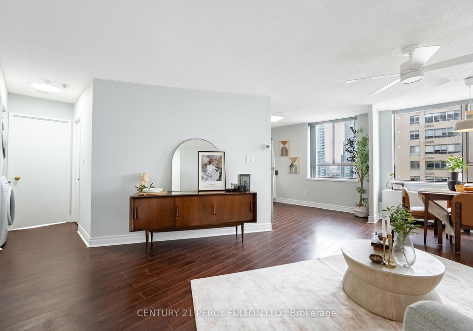 270-queens-quay-w-toronto-toronto-ontario-c13493920