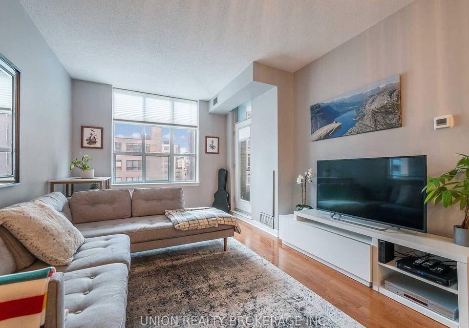 438-richmond-street-w-toronto-toronto-ontario-c13494388