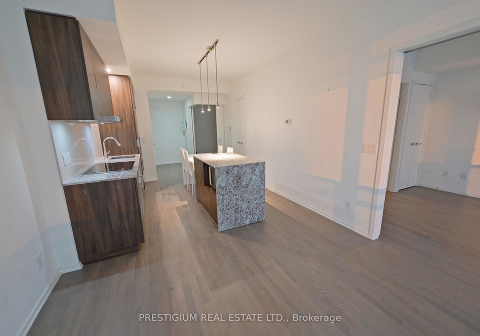 1-bloor-street-e-toronto-toronto-ontario-c13494550