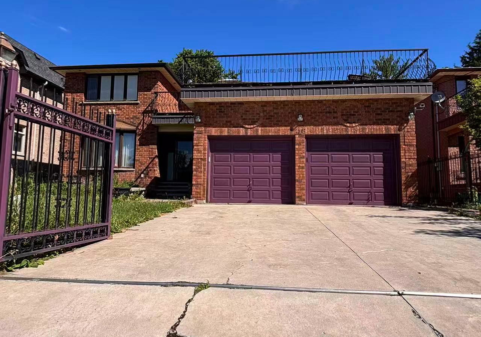 218-hollywood-avenue-toronto-north-york-ontario-c13494660