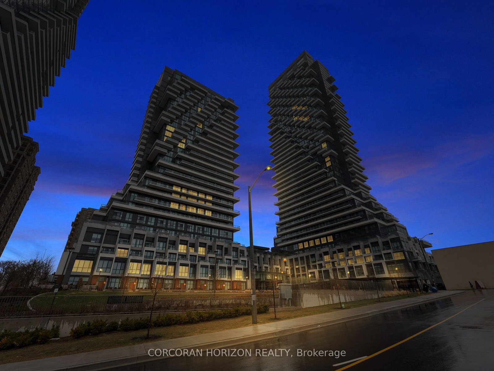 30-inn-on-the-park-drive-toronto-north-york-ontario-c13494678
