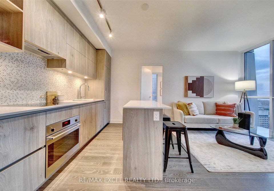 1-yorkville-avenue-toronto-toronto-ontario-c13494952