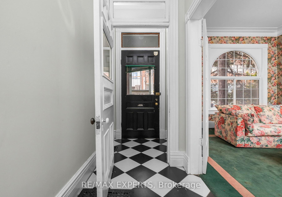 382-bathurst-street-toronto-toronto-ontario-c13494968