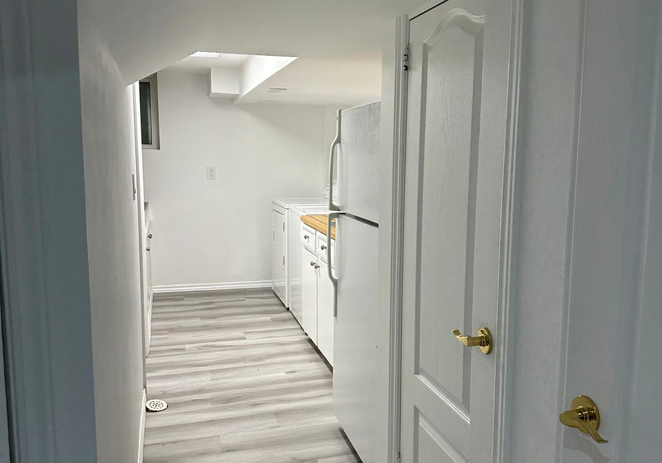 209-w-connaught-avenue-toronto-toronto-ontario-c13495576