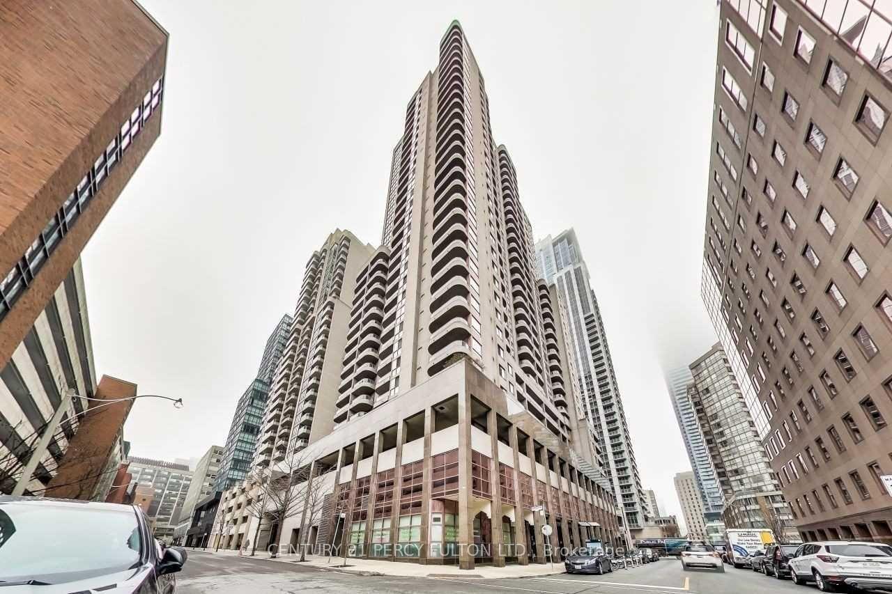 736-bay-street-toronto-toronto-ontario-c13495586