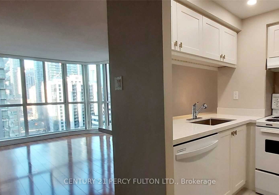 736-bay-street-toronto-toronto-ontario-c13495586