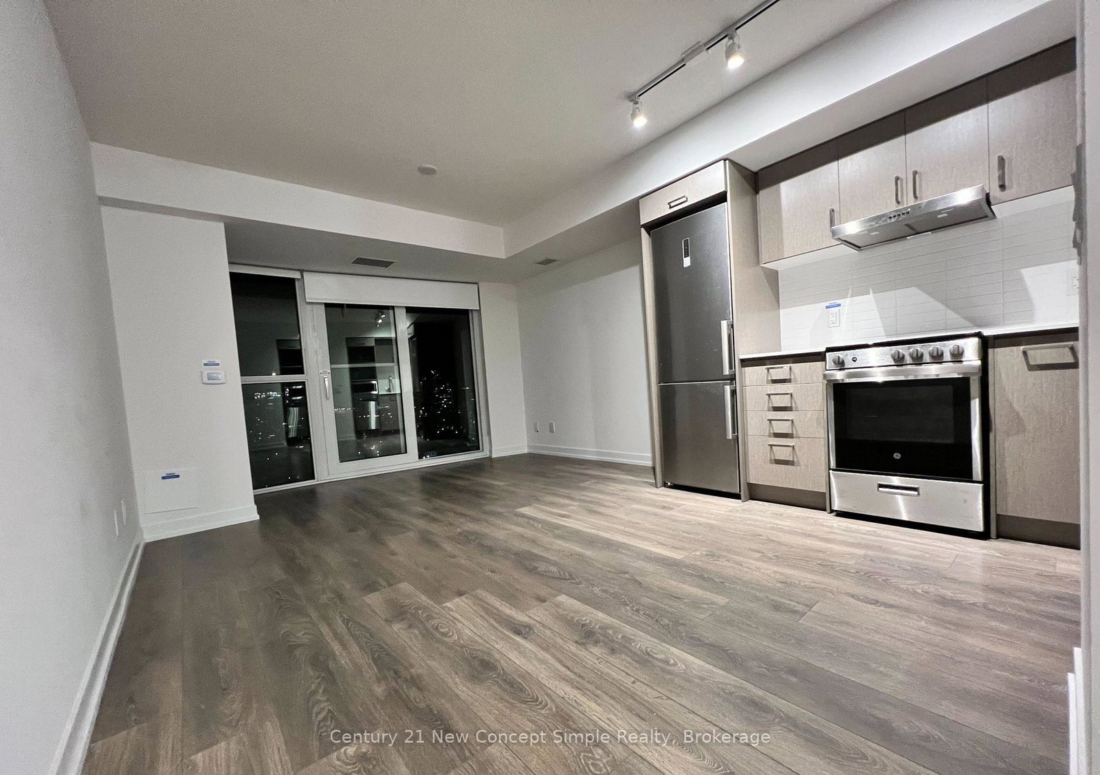 219-dundas-street-e-toronto-toronto-ontario-c13495784