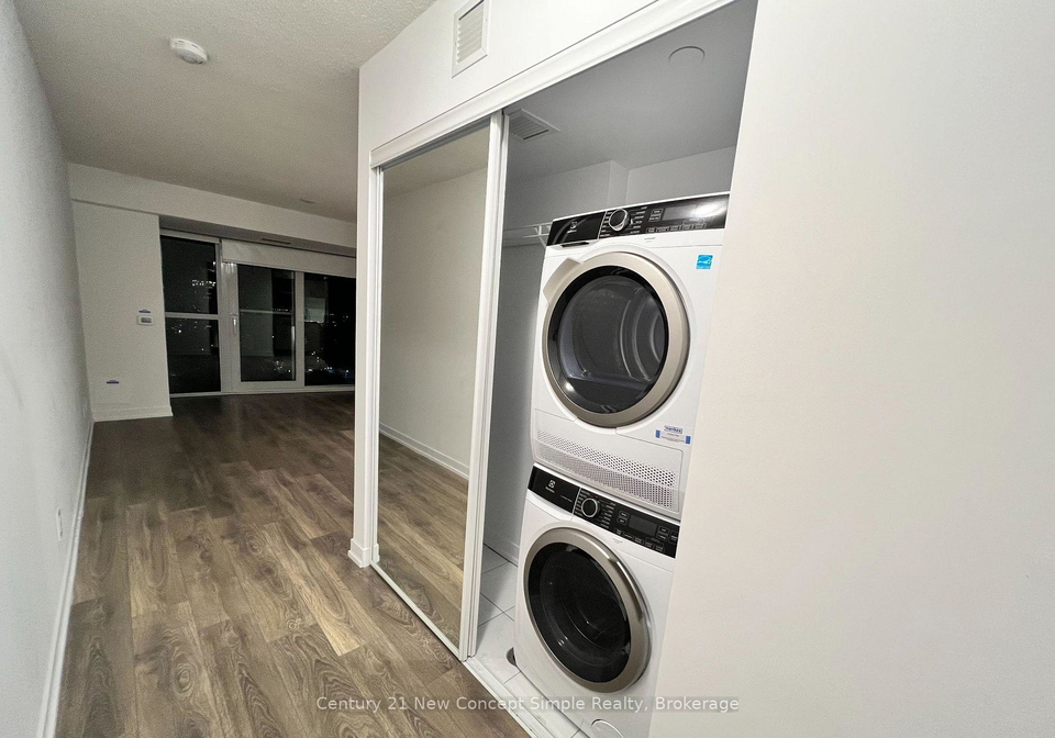 219-dundas-street-e-toronto-toronto-ontario-c13495784